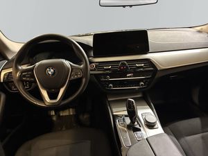 BMW 520 bild 9