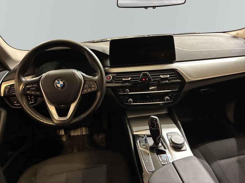 BMW 520 bild 9