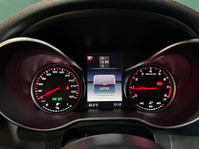 Mercedes C63 AMG bild 11