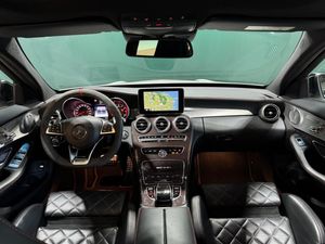Mercedes C63 AMG bild 9