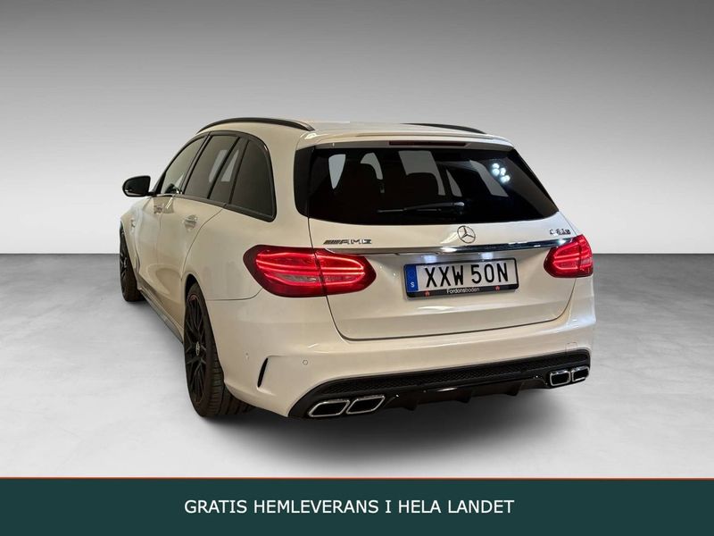Mercedes C63 AMG bild 4