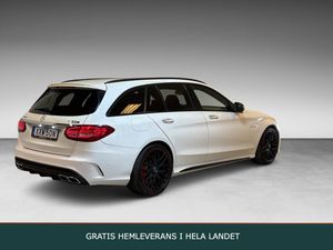 Mercedes C63 AMG bild 2