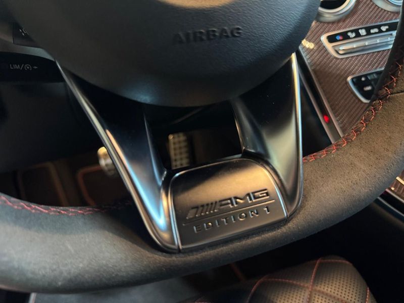 Mercedes C63 AMG bild 8
