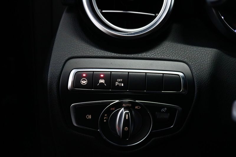 Mercedes GLC220 bild 22