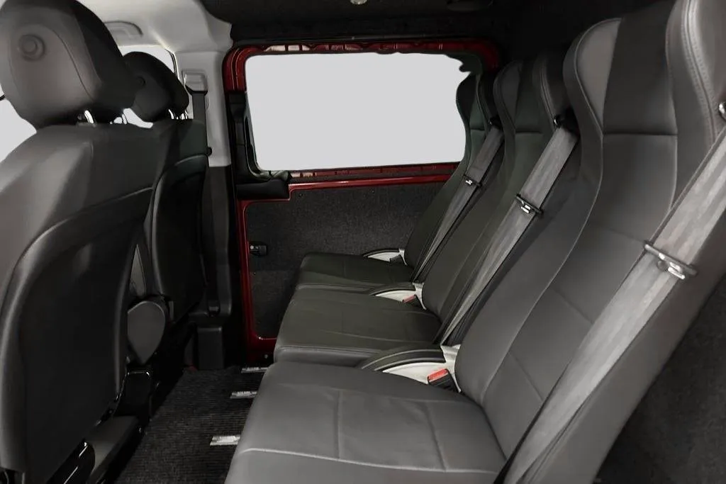 Vehicle image 8