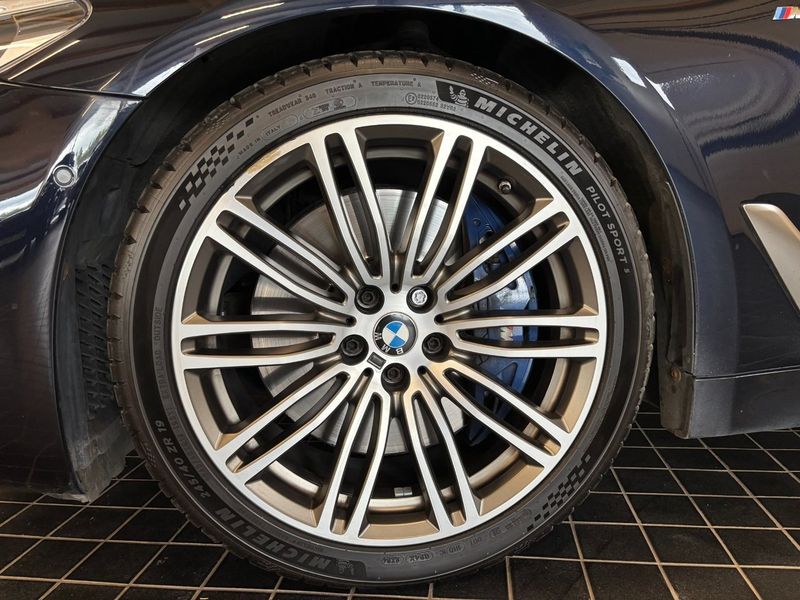 BMW M550 bild 14