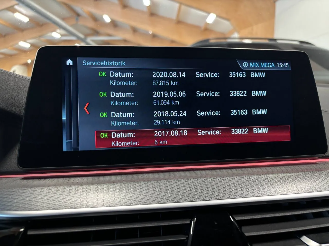 Vehicle image 20