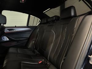 BMW M550 bild 8