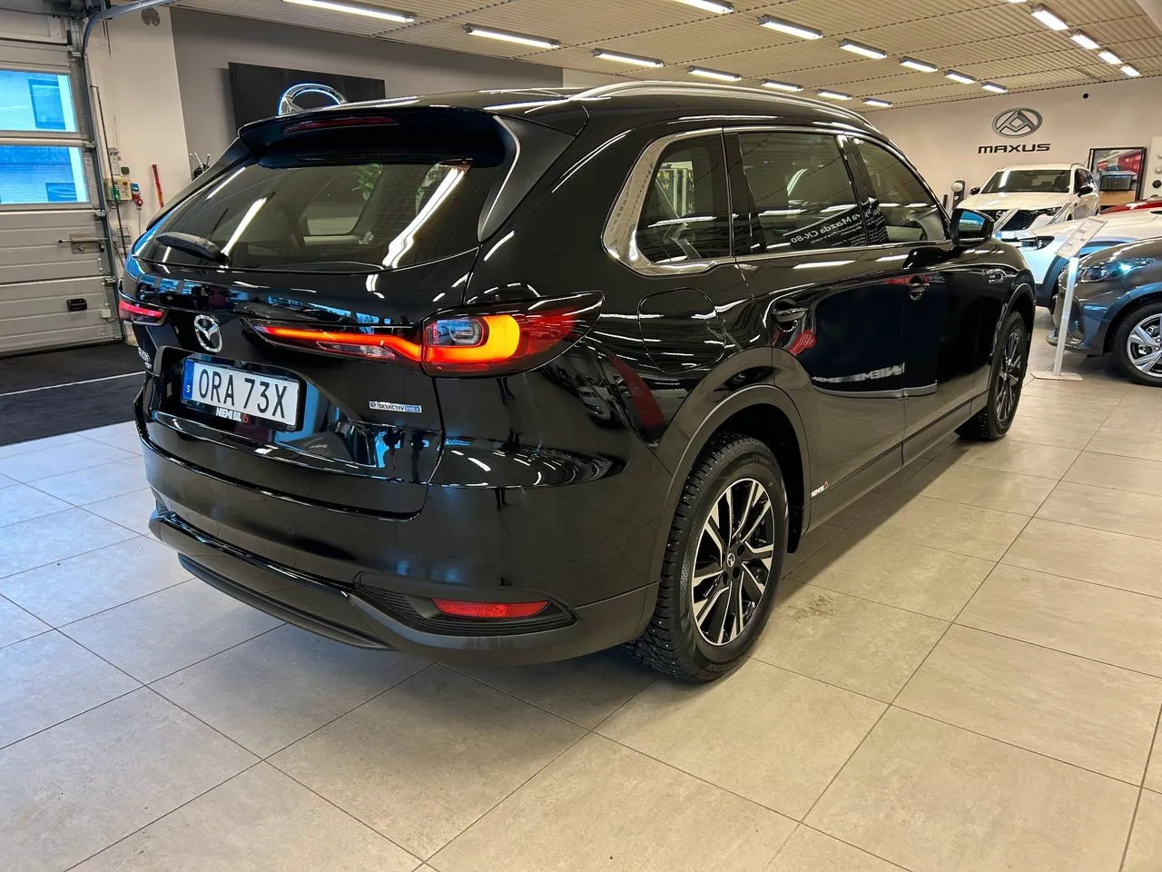 Vehicle image 18