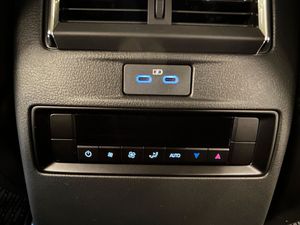 Mazda CX-80 bild 17
