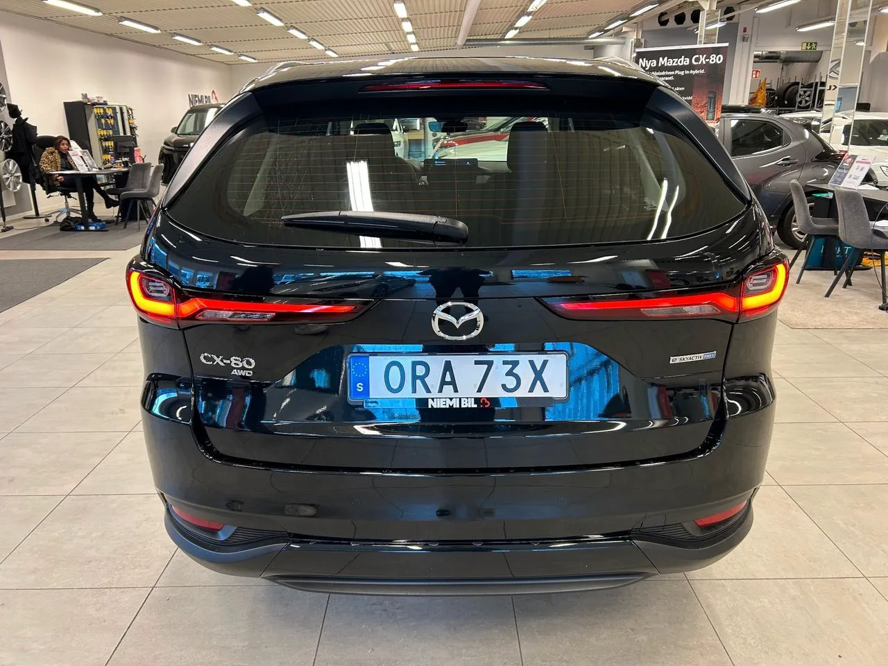 Vehicle image 17