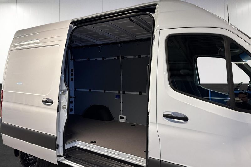 Mercedes e-Sprinter bild 11