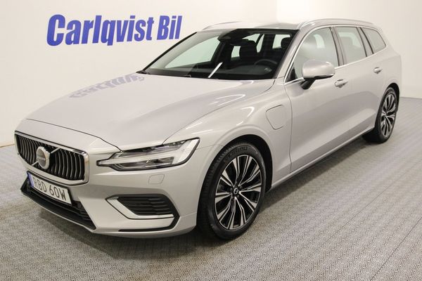 Volvo V60 T6 Recharge Core Edition plug in AWD 350HK 4x4 - 2025