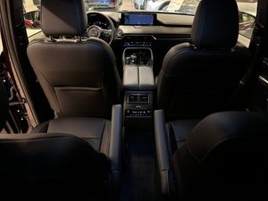 Mazda CX-80 bild 32