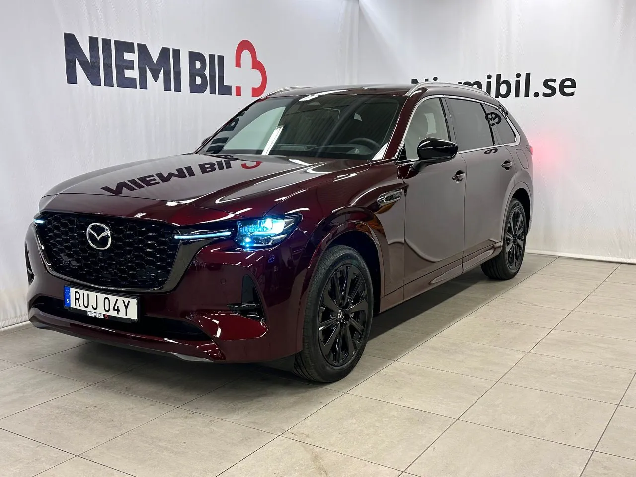 Vehicle image 9