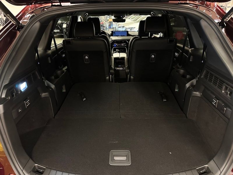 Mazda CX-80 bild 34