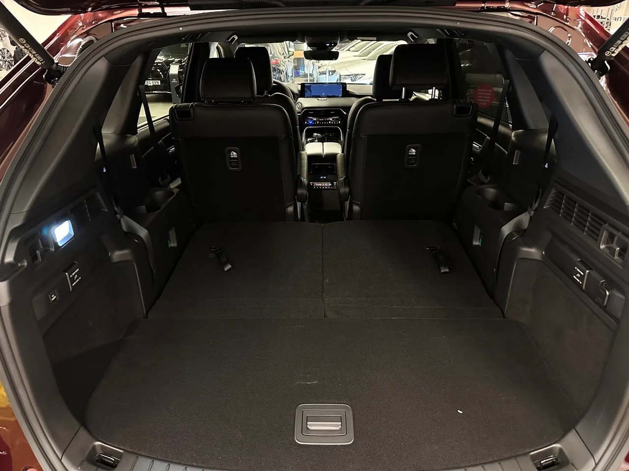 Vehicle image 33