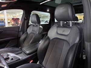 Audi Q7 bild 22