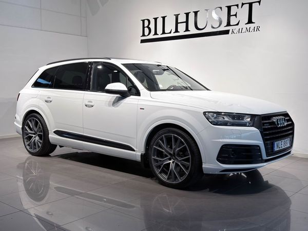Audi Q7 3.0TDI S-Line*Soft-Close*Pano*Head-Up*Luft-F*Se Spec - 2017