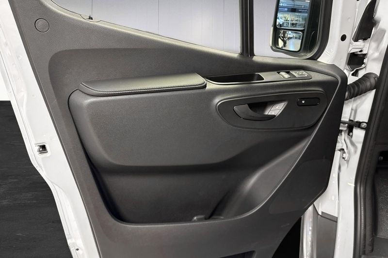 Mercedes Sprinter bild 16