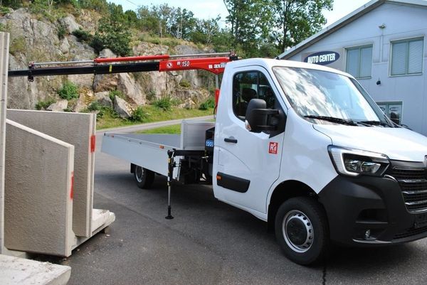 Renault Master 165HK 4.2m Flak med Kran ML 150,3 - 2025