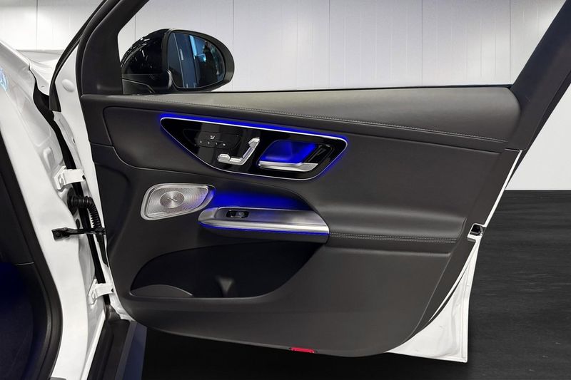 Mercedes GLC300 bild 17