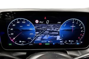 Mercedes GLC300 bild 11