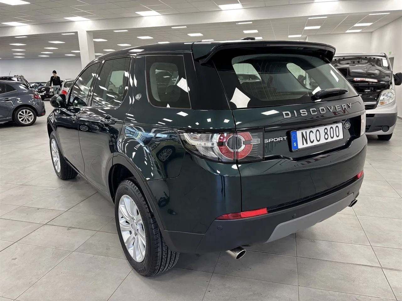 Vehicle image 3