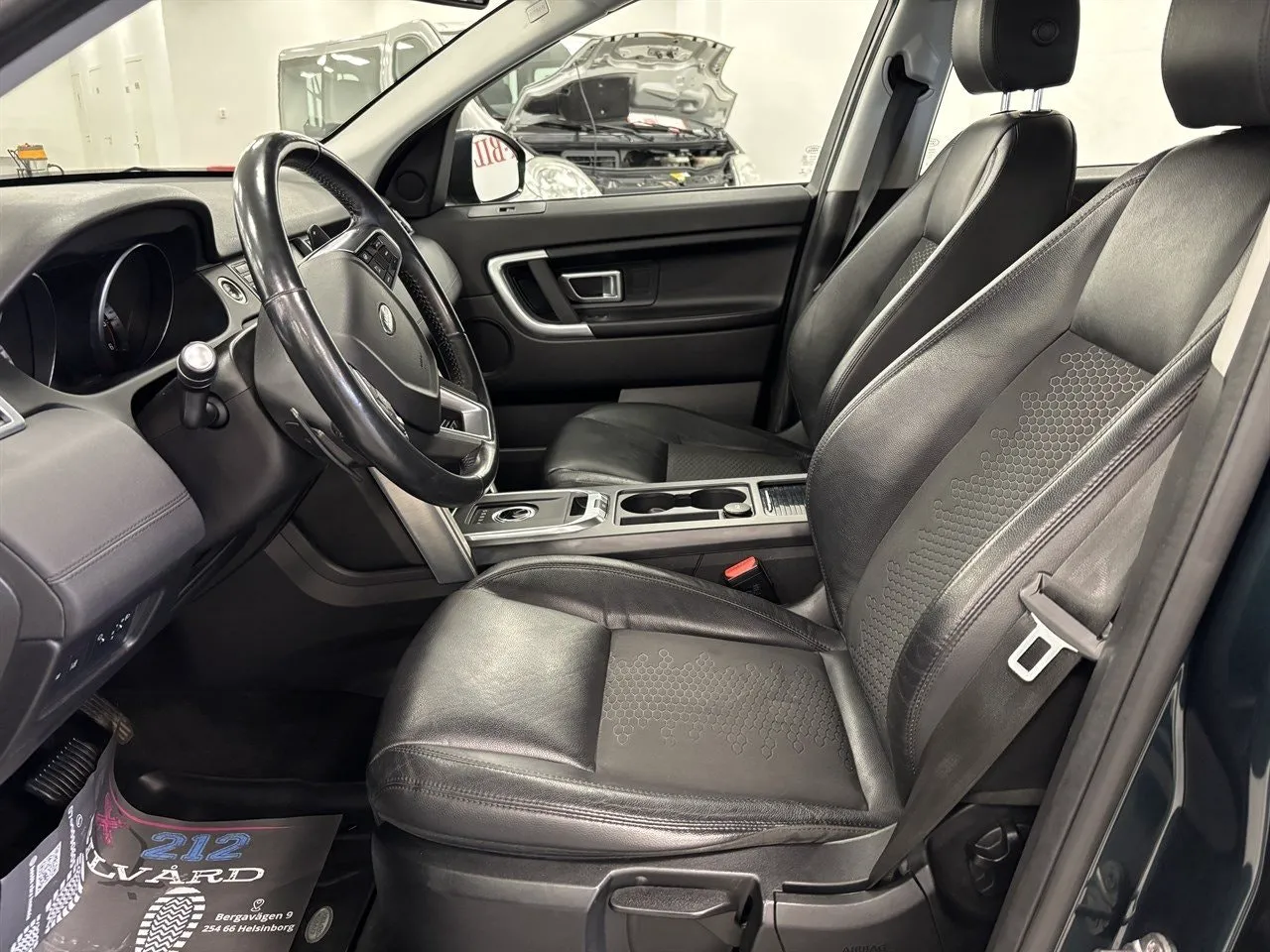 Vehicle image 7