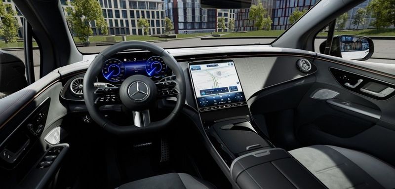 Mercedes EQE350 SUV bild 4