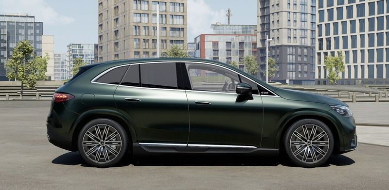 Mercedes EQE350 SUV bild 2