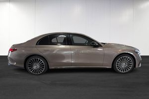 Mercedes E300 bild 3