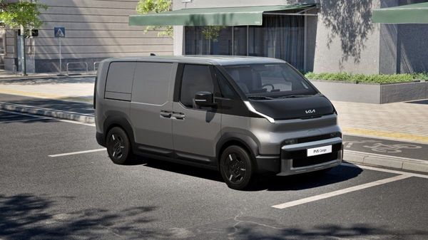 Kia PV5 cargo Plus 4dr L2H1 Long Range - 2026