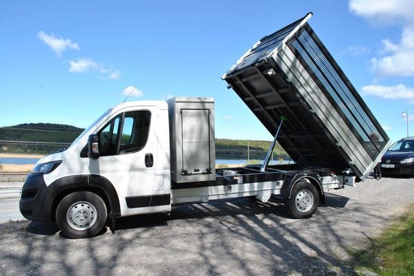 Peugeot Boxer Ny 2,2L 3-vägs Tipp - 2025