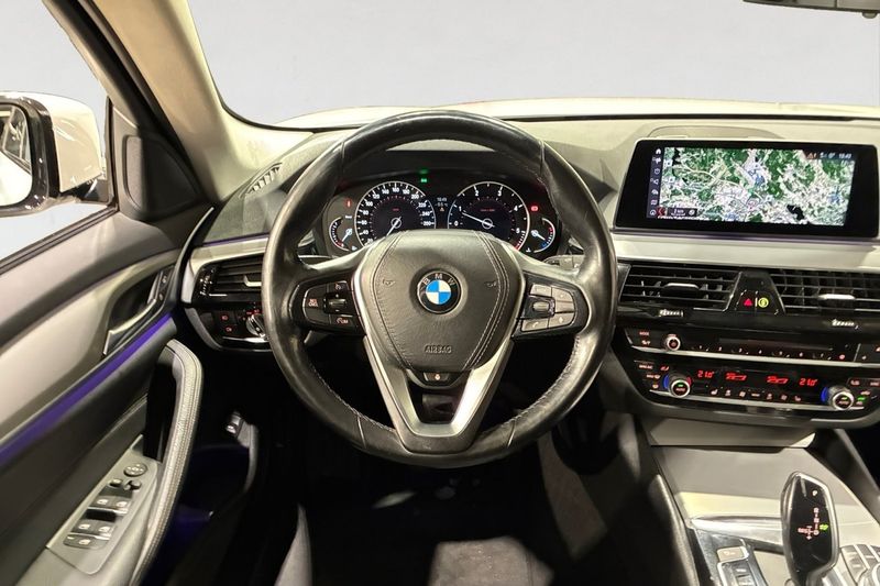 BMW 520 bild 13