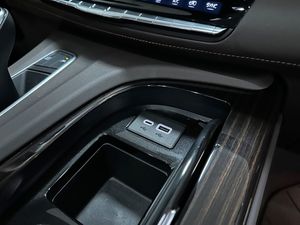 Cadillac ESCALADE bild 15