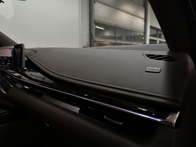 Cadillac ESCALADE bild 9