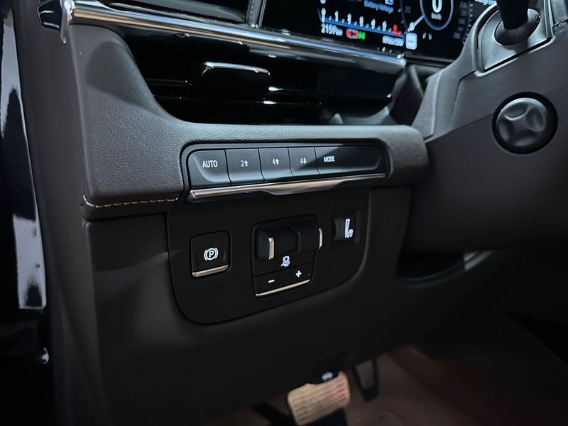 Cadillac ESCALADE bild 13
