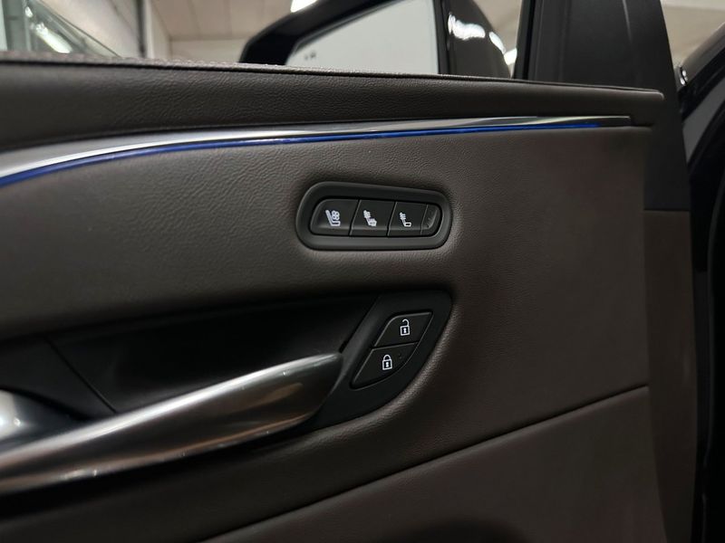 Cadillac ESCALADE bild 25