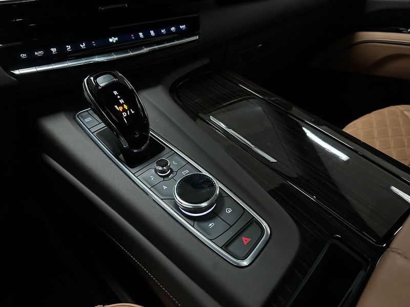 Cadillac ESCALADE bild 12
