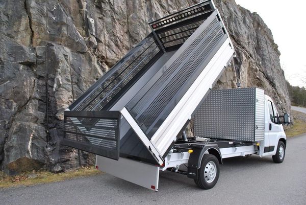 Peugeot Boxer 3,3m 3-Vägs Tipp - 2026