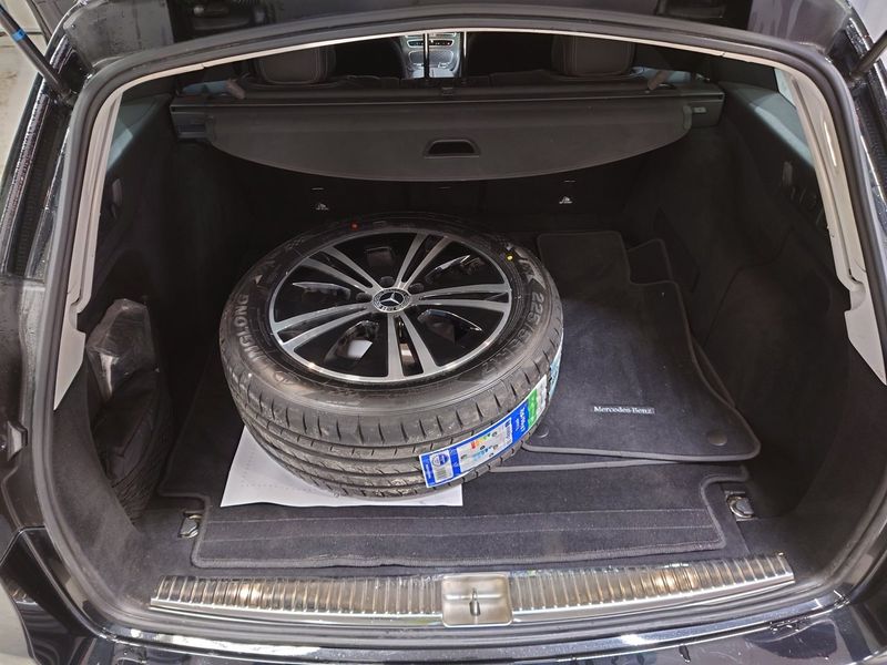 Mercedes E220 bild 17