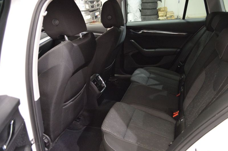 Skoda Octavia bild 11
