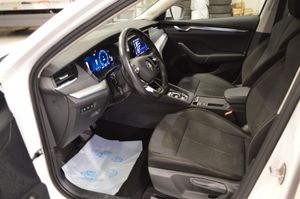 Skoda Octavia bild 9