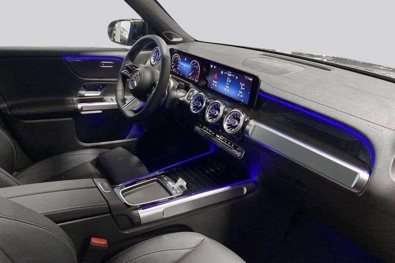 Mercedes GLB220 bild 13
