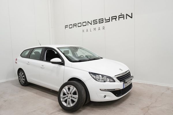 Peugeot 308 SW 1.2 130HK Aut PDC Nybesiktad Årsskatt 426kr - 2015