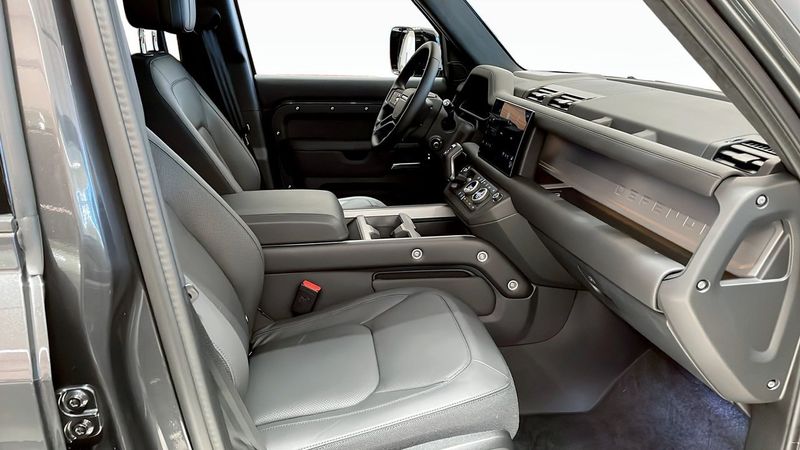Land Rover Defender bild 3