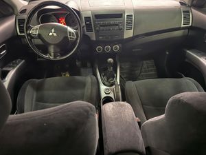 Mitsubishi Outlander bild 8