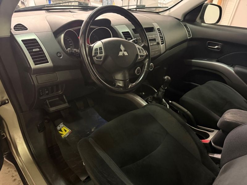 Mitsubishi Outlander bild 6