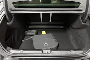 Mercedes EQE350 bild 14